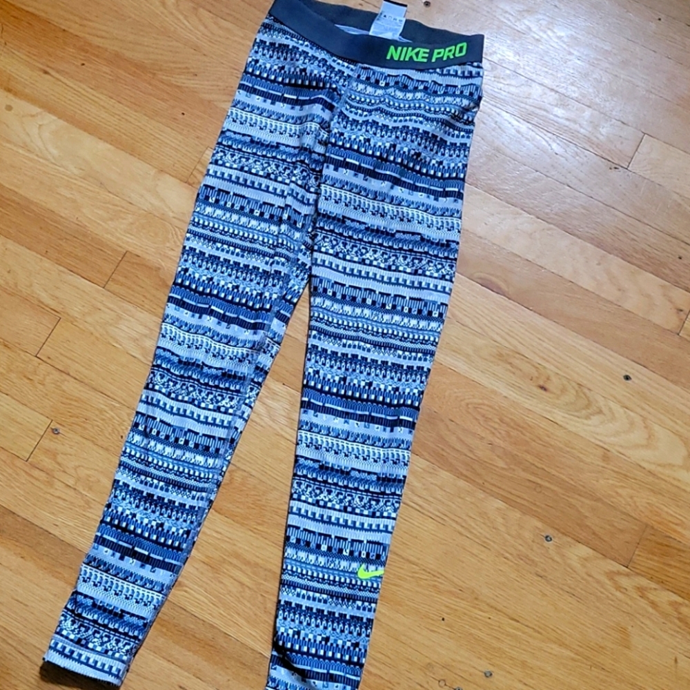 Nike pro leggings